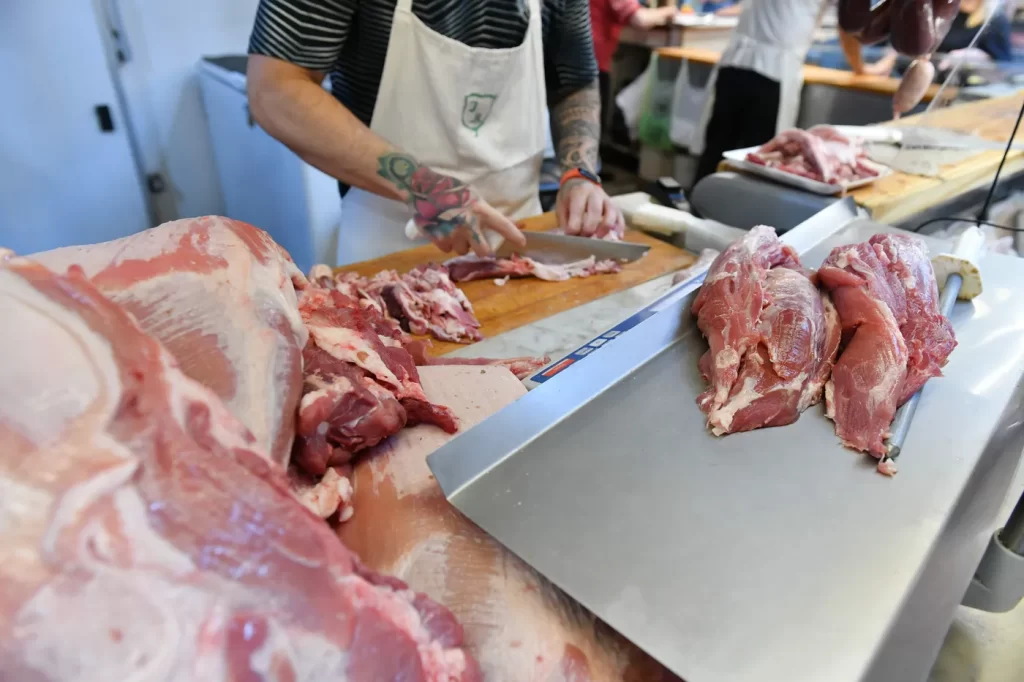 Cae el consumo de carne: suba de precios y salarios atrasados complican la demanda