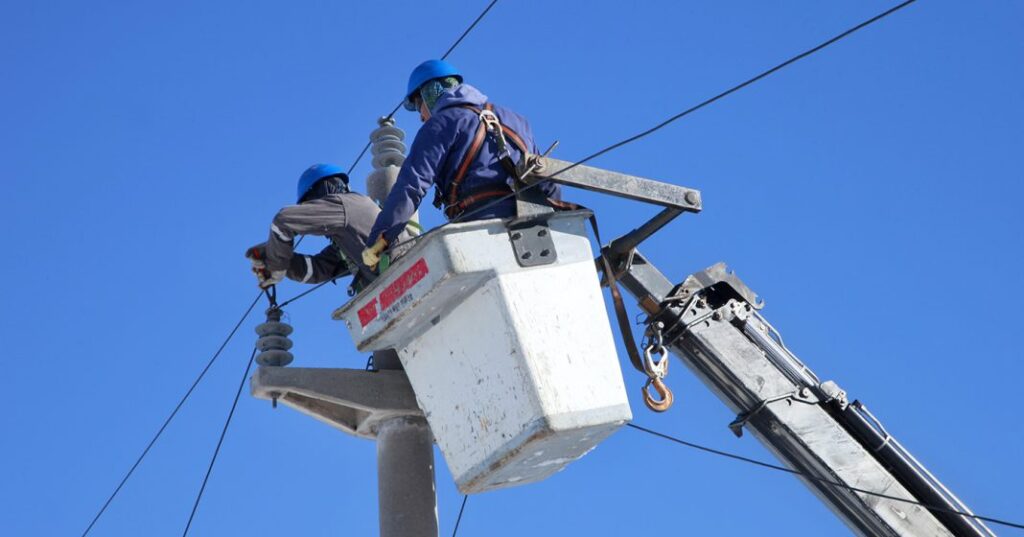 Dos días de cortes de luz por trabajos en líneas eléctricas