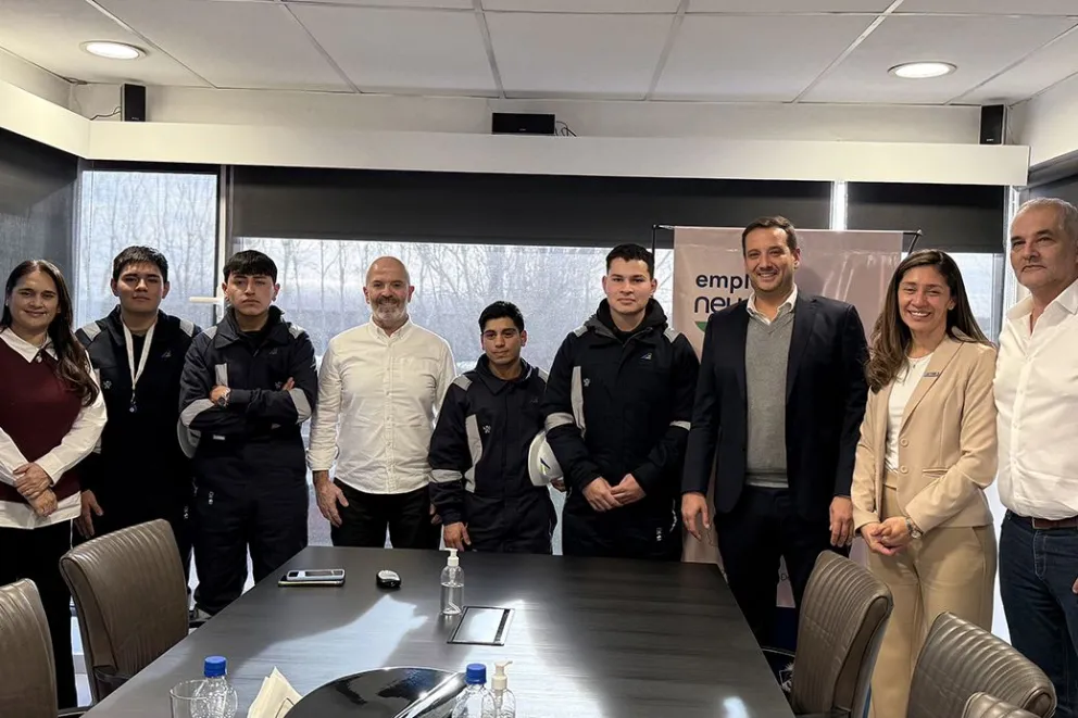 Ocho neuquinos iniciaron entrenamientos laborales en TSB con apoyo del Estado