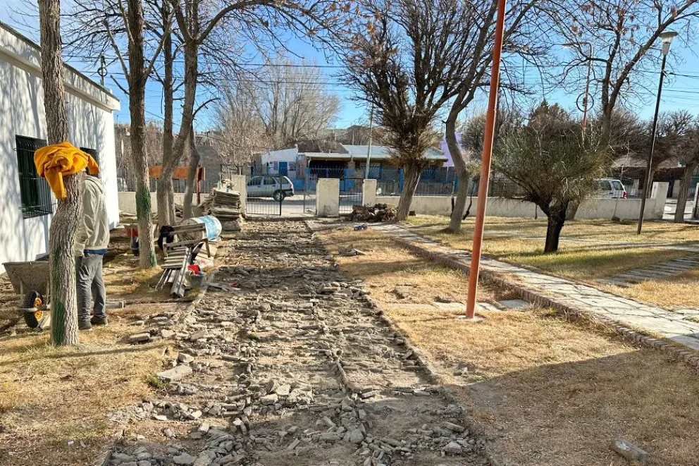 Durante el receso invernal, se intensifican las obras en edificios escolares