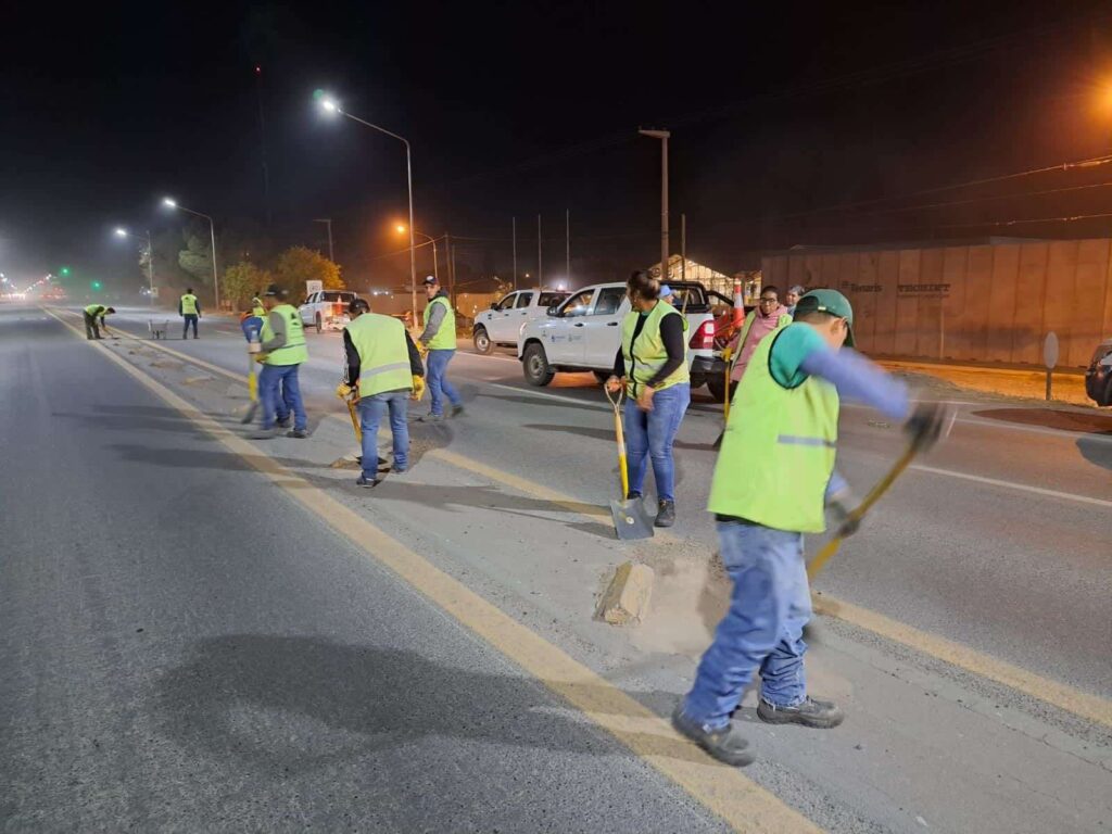 Continúa las tareas de ordenamiento urbano en Avenida Mosconi