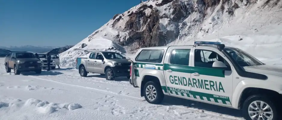 Buscado por abuso sexual: fue detenido al intentar salir del país por Pino Hachado