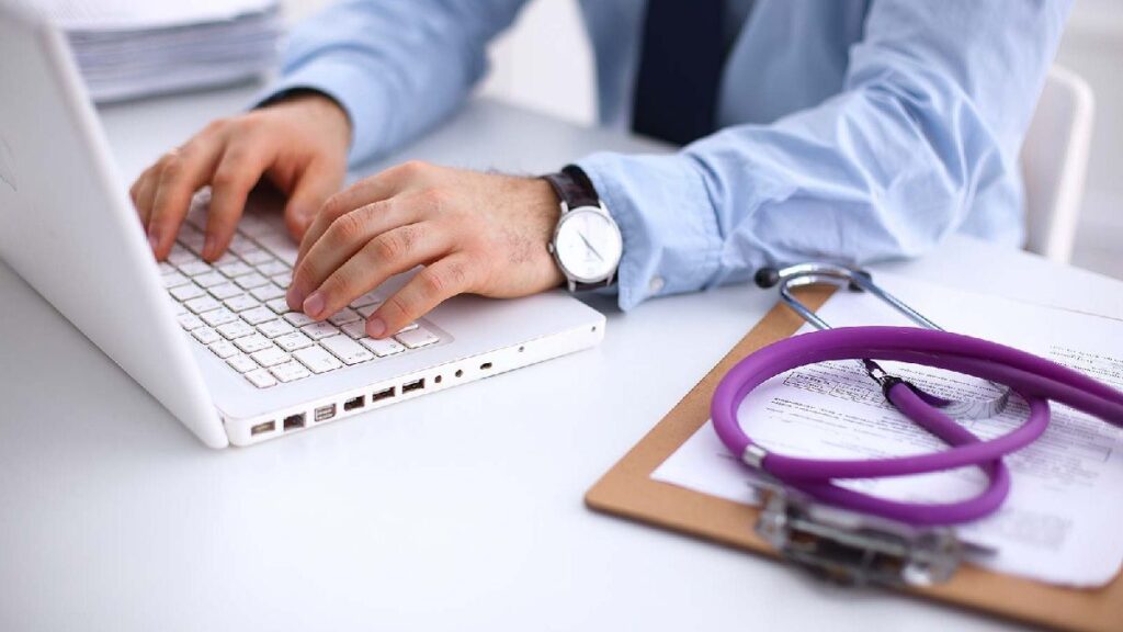 Nueva etapa en la digitalización sanitaria: uso obligatorio de receta electrónica en todo el país