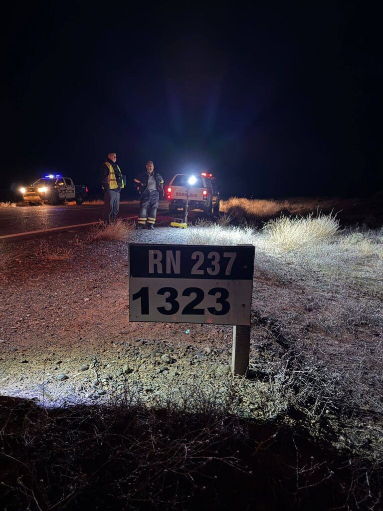 Picún Leufú: rápido accionar de bomberos tras un accidente