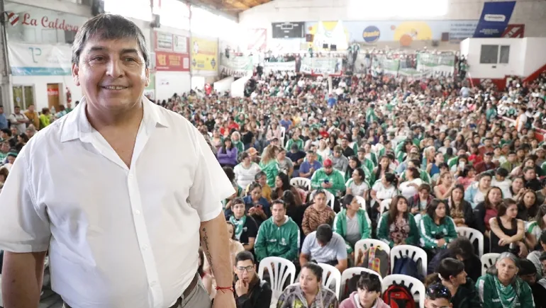 Carlos Quintriqueo lanza a los candidatos de Más por Neuquén