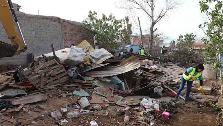 Operativo en Neuquén: derriban una casa usada para narcomenudeo