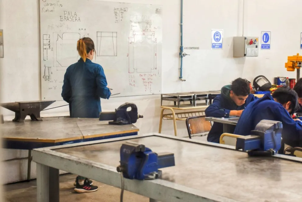 Se amplía la infraestructura de escuelas técnicas en Neuquén