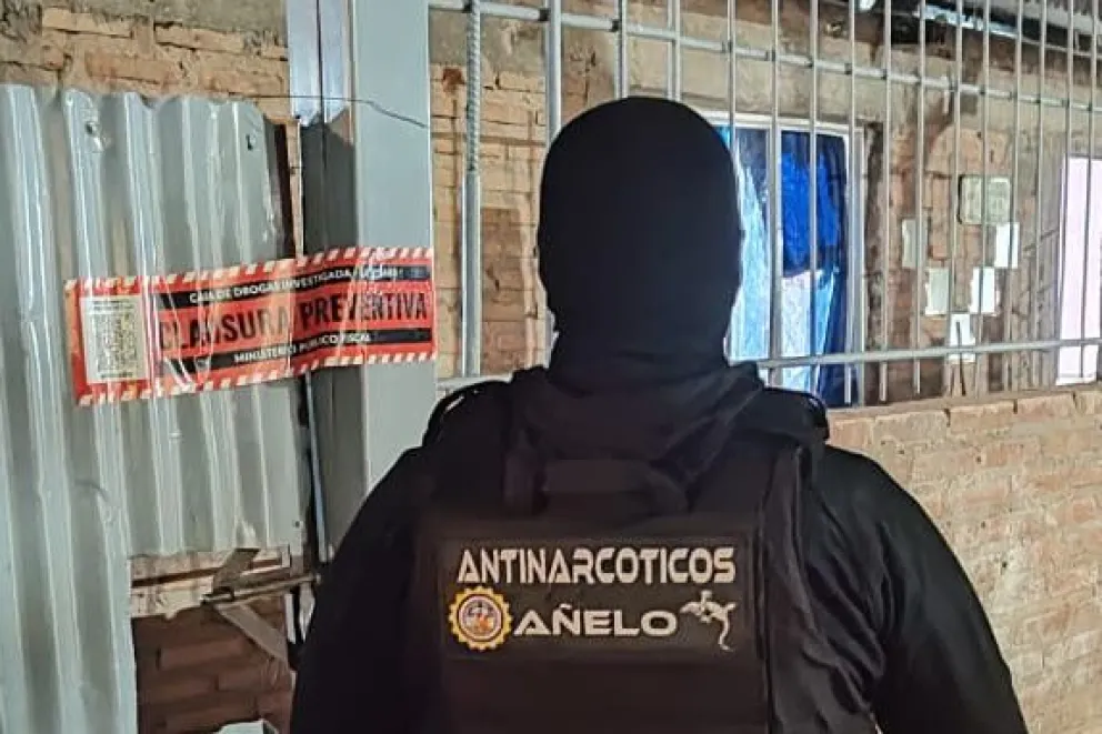 Operativo en Rincón de los Sauces: pareja detenida por venta de drogas