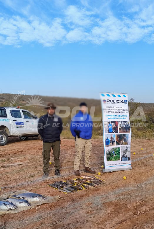 Operativo ambiental: decomisan peces, armas y redes en Puesto Carrera