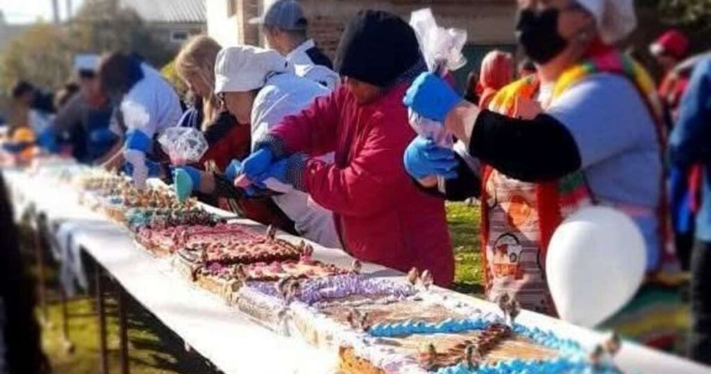 Día del Niño: harán una torta de 100 metros para repartir en merenderos