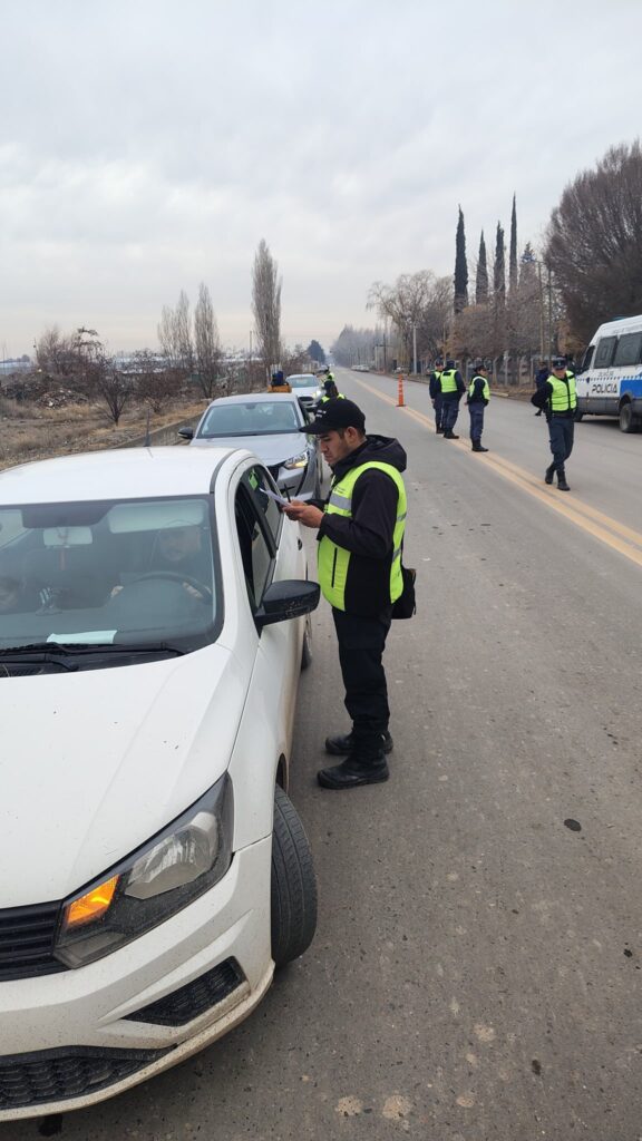 Valentina Sur: secuestraron más de 40 vehículos en un operativo vial