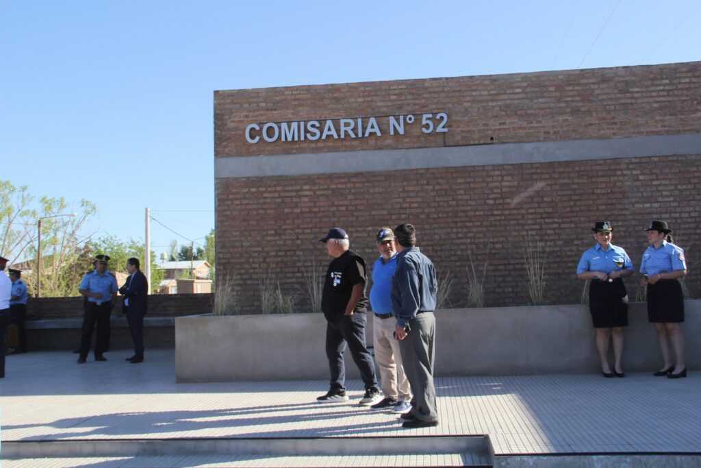 Seguridad en Centenario: Comisaría 52 ya funciona con más recursos