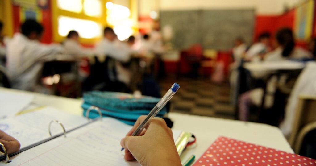 Solo el 10% de los estudiantes egresó de la secundaria con saberes satisfactorios