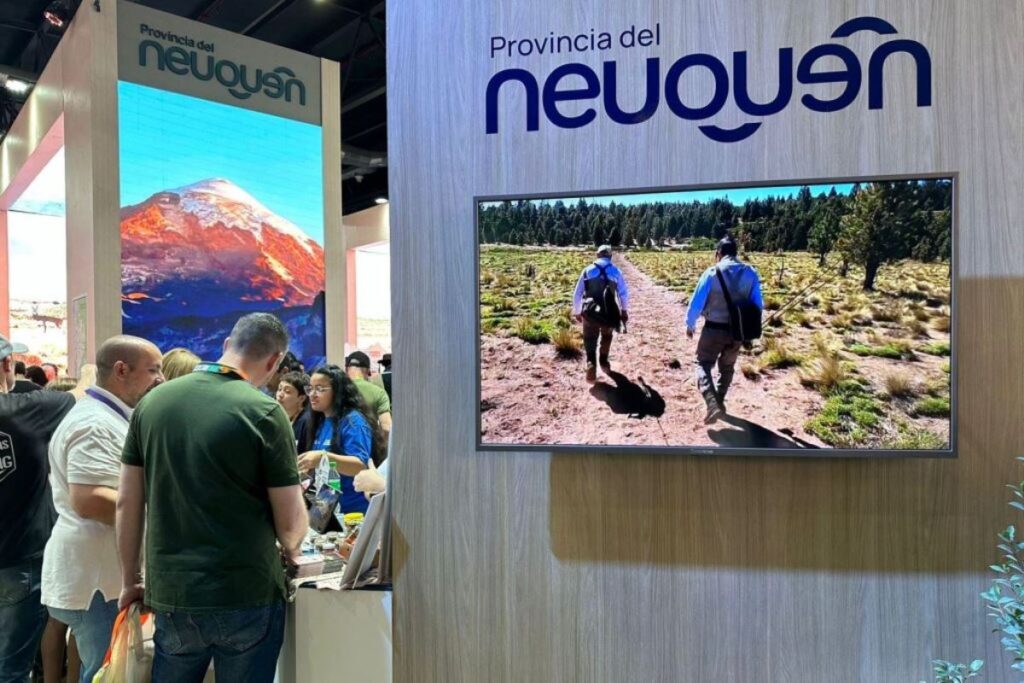 FIT 2025: Neuquén apuesta al turismo de montaña y aventura