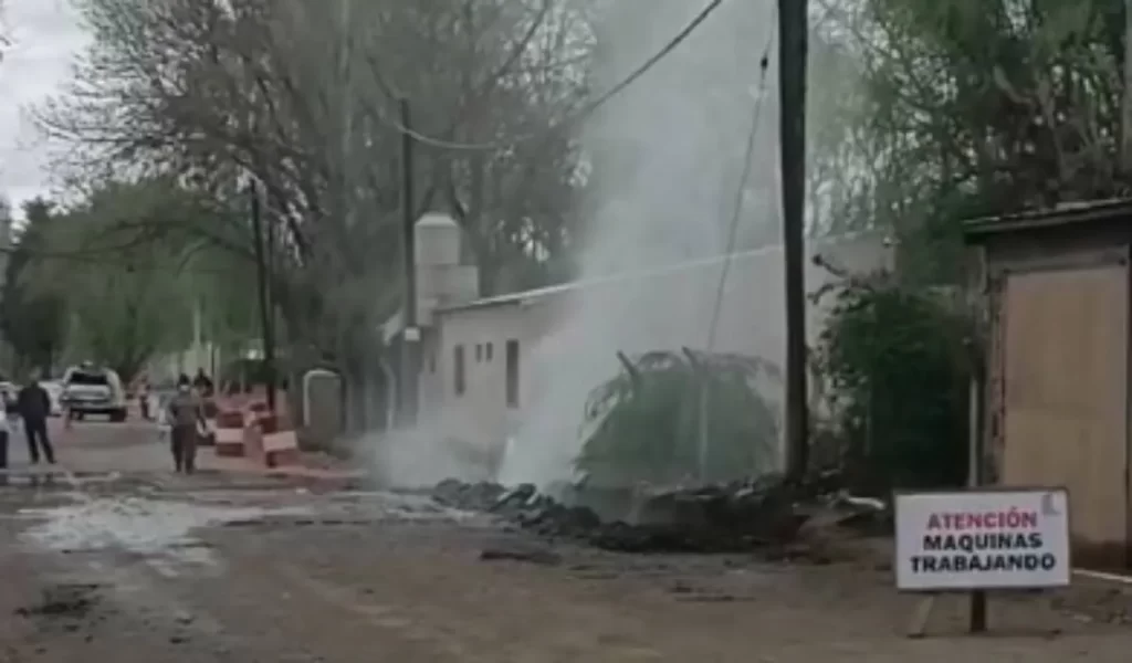 Vecinos en alerta: nueva fuga de gas en Plottier por rotura de caño