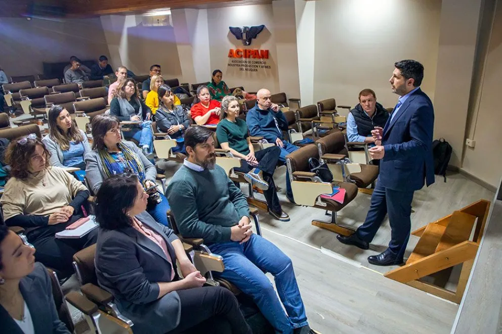 Neuquentur y Ministerio de Turismo impulsan congreso