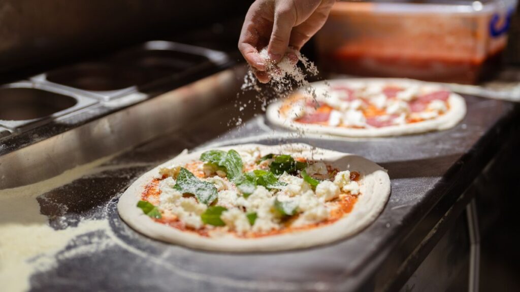 Franquicias de pizzas y panaderías duplicaron ventas en 2025