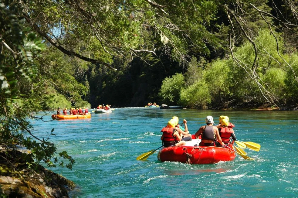 Imputaron a dos hombres por la muerte de una turista en rafting en el río Manso