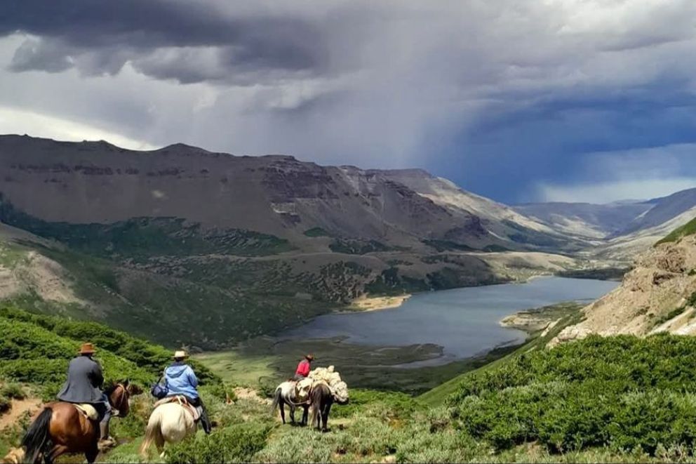 Capacitan a guías de cabalgatas para profesionalizar la actividad