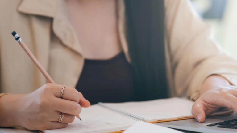 Empleados municipales de Zapala podrán cursar bachillerato a distancia
