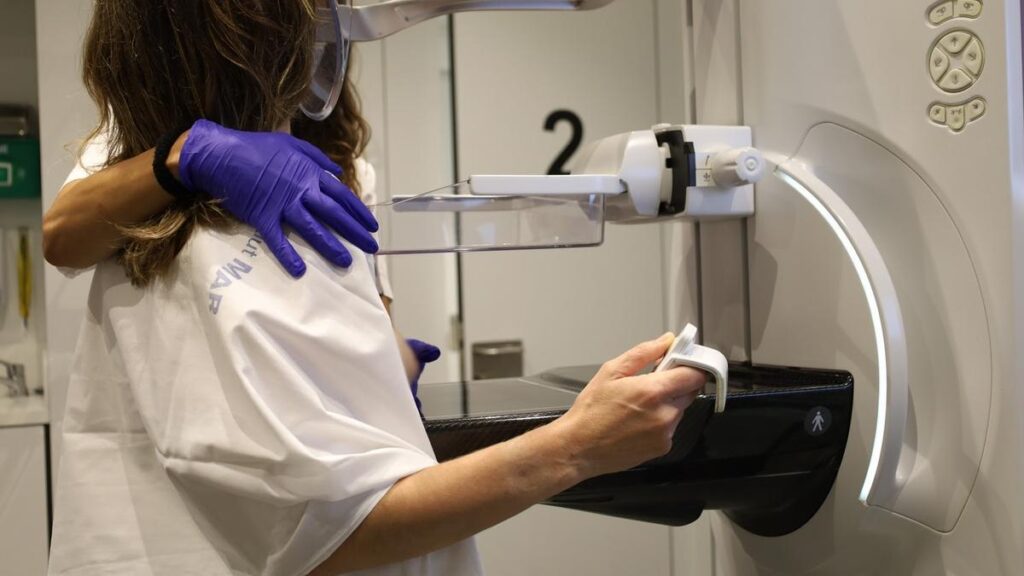Cáncer de mama: facilitan el acceso a la mamografía en hospitales de la provincia