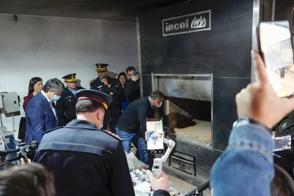 Drogas valuadas en $570 millones fueron incineradas en el cementerio