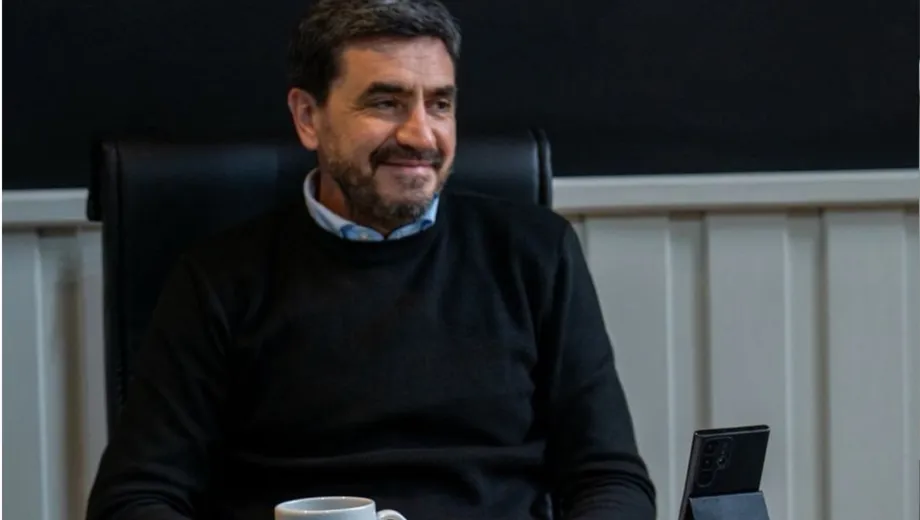 El intendente Carlos Saloniti se recupera tras una operación renal