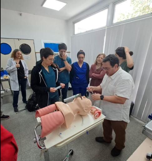 Entrenamiento médico con tecnología: así se preparan los residentes