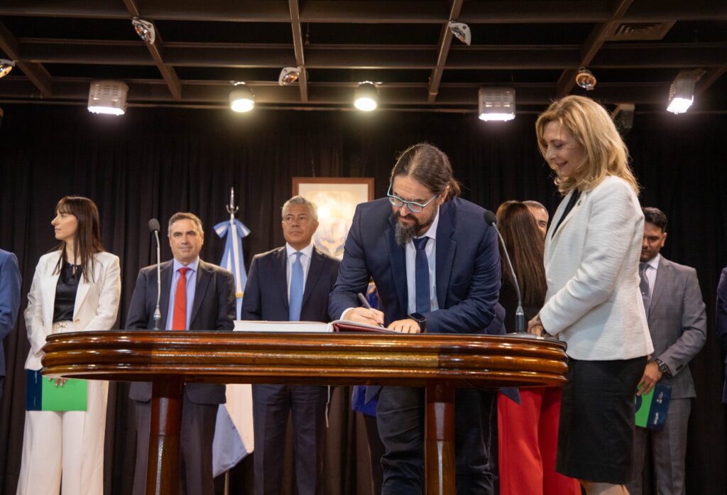 El gabinete neuquino suma nuevos nombres en Turismo y Ambiente