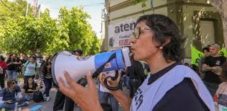 El gobierno provincial convocó a la primera paritaria 2026 en medio de internas gremiales