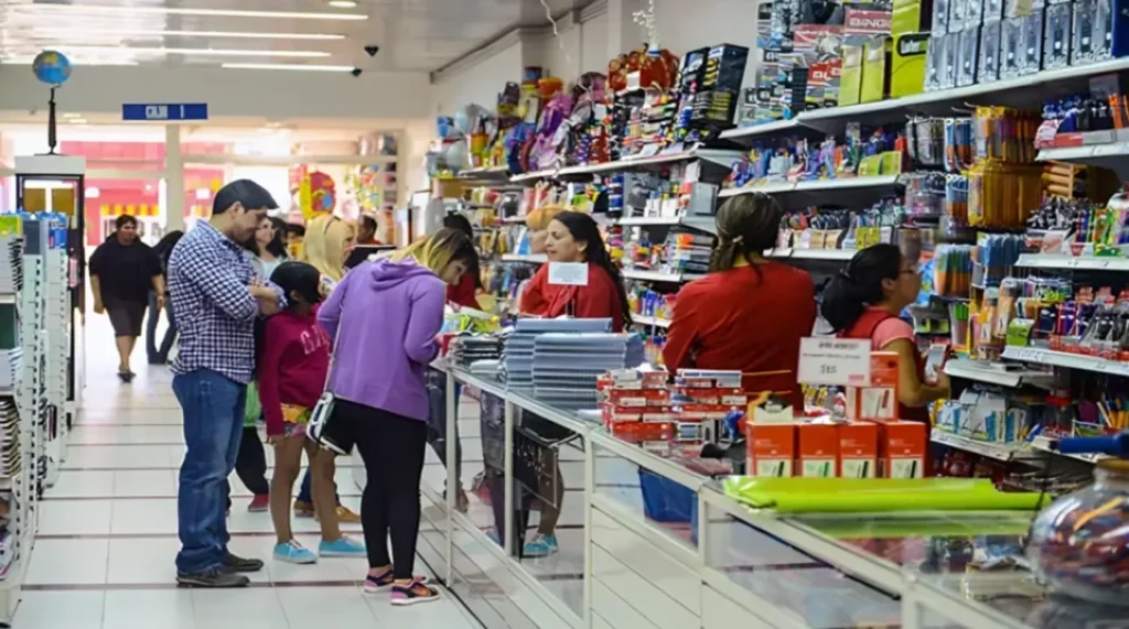 ACIPAN relevó horarios comerciales para el fin de semana largo