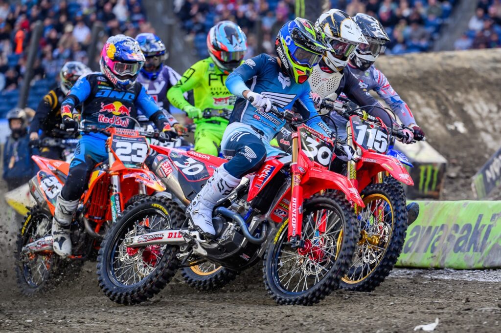 La Patagonia vibra con la gran final del motocross en Manzano Brujo
