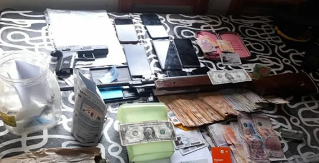 Operativo policial en Centenario: secuestraron armas y drogas