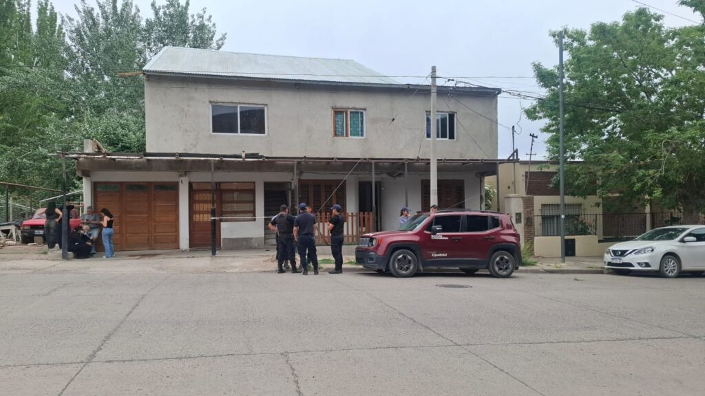 Una joven de 23 años fue encontrada muerta en Cipolletti