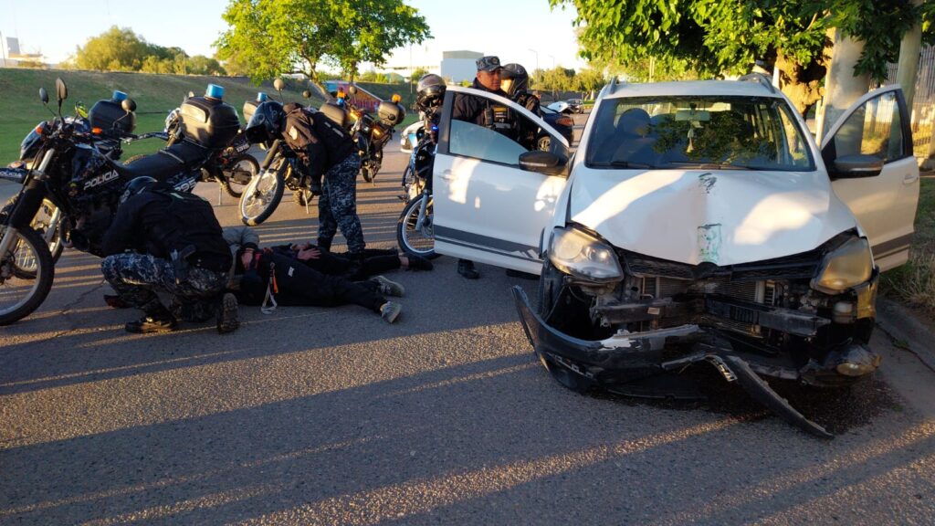 Operativo de tránsito con choques y alcoholemias en el microcentro