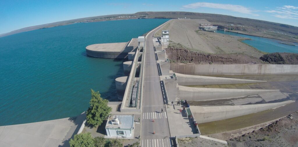 El Gobierno busca nuevos operadores para las represas del Comahue