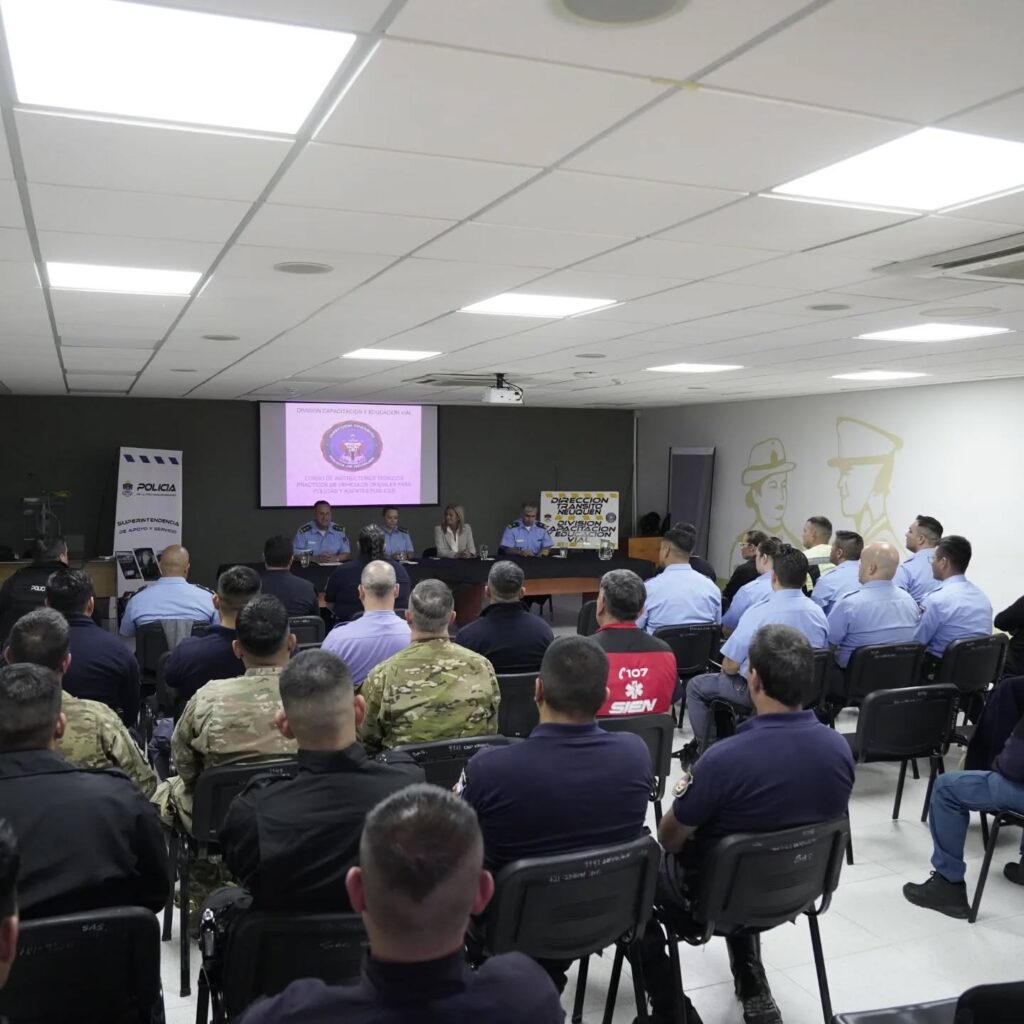 Emergencias inició capacitación para instructores de conducción segura