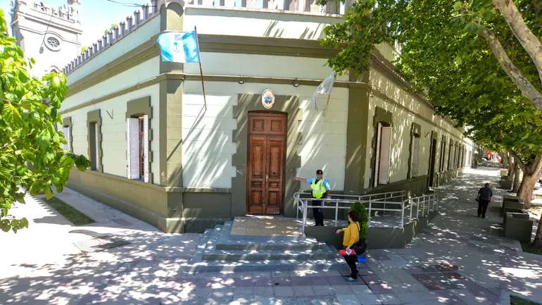 Gobierno provincial convoca a ATE para seguir la paritaria 2026