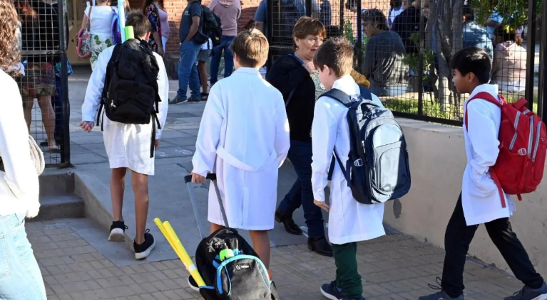 Becas Gregorio Álvarez: reinscripción del 15 al 30 de diciembre