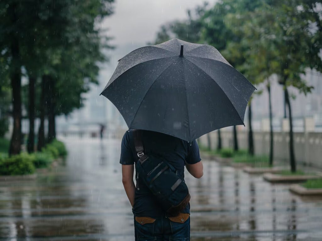 La AIC anticipa tormentas y un giro frío desde el miércoles