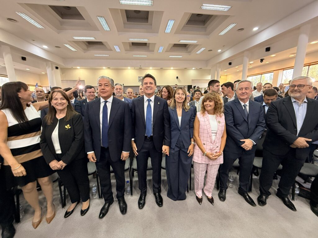 Gaido abrió sesiones con foco en obras y economía