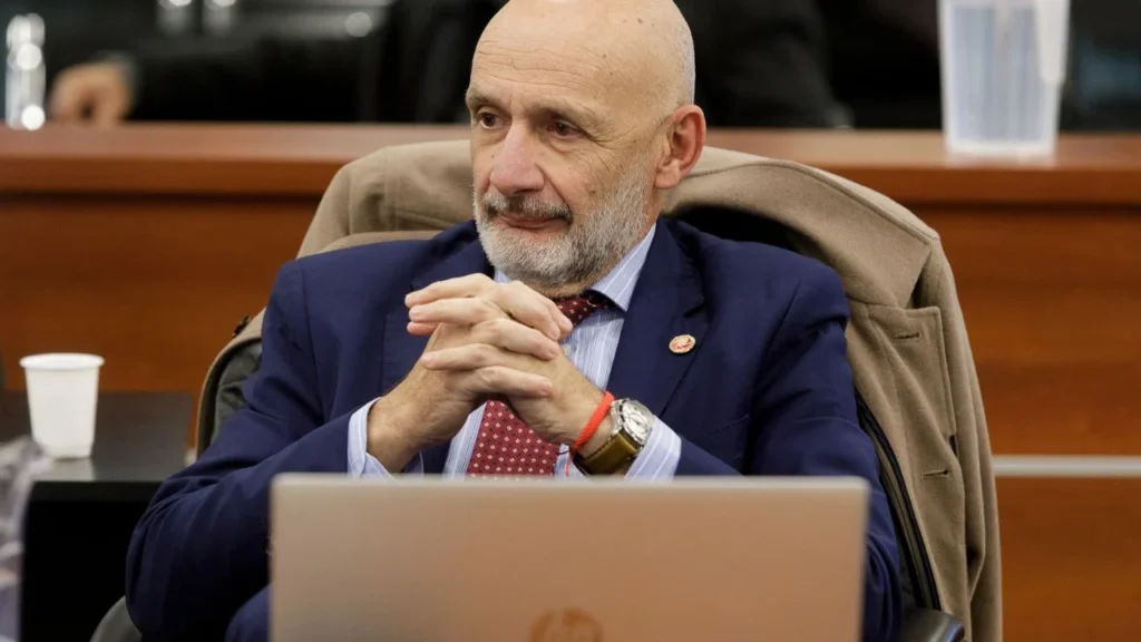 Vignaroli allanó y complicó la situación judicial de Bertolini