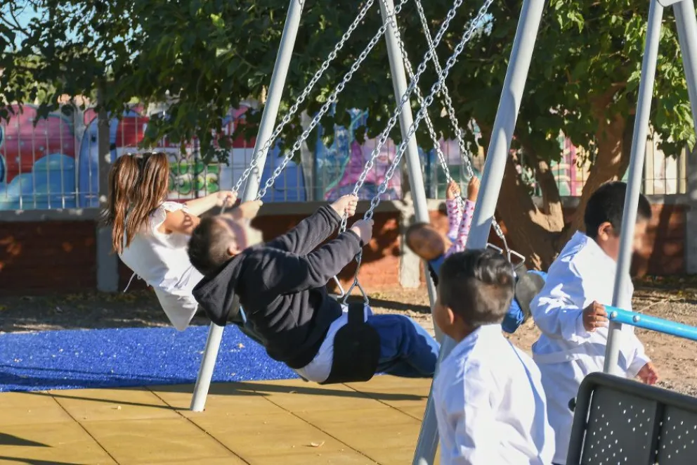 Centenario: inicio de clases en la renovada Escuela Primaria 59
