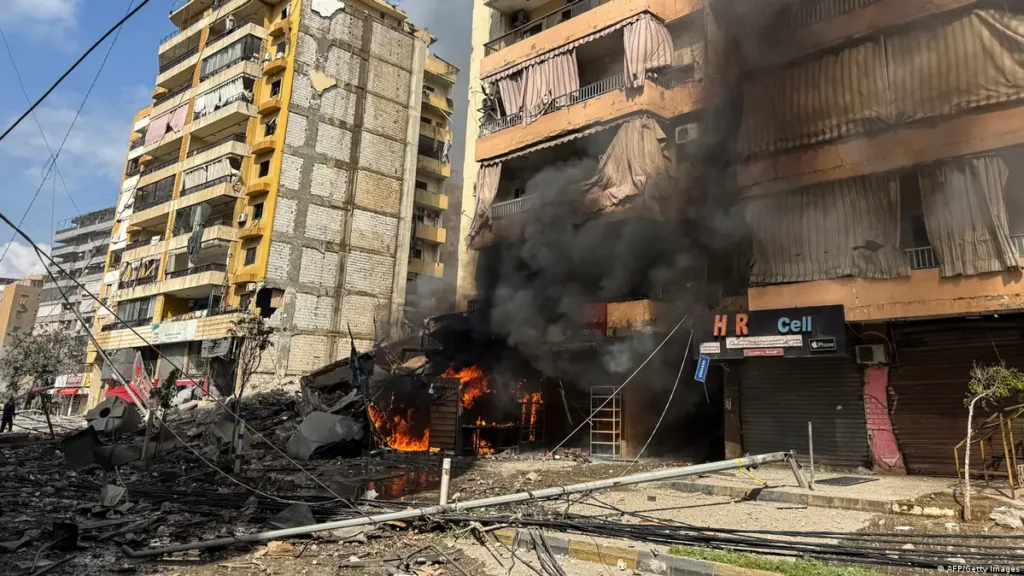 Irán advierte a Israel y apunta a embajadas