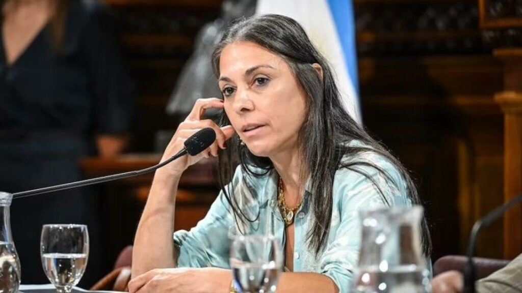 Acuerdos avala el pliego de Crexell para Canadá