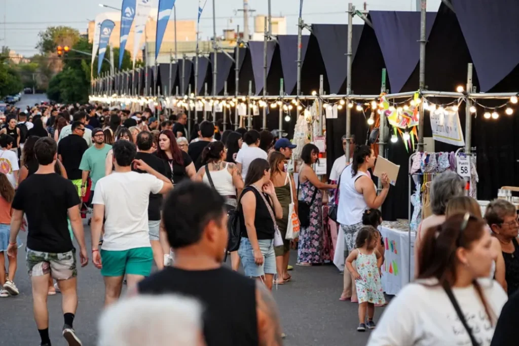 Neuquén Emprende abre su temporada en el Jaime de Nevares