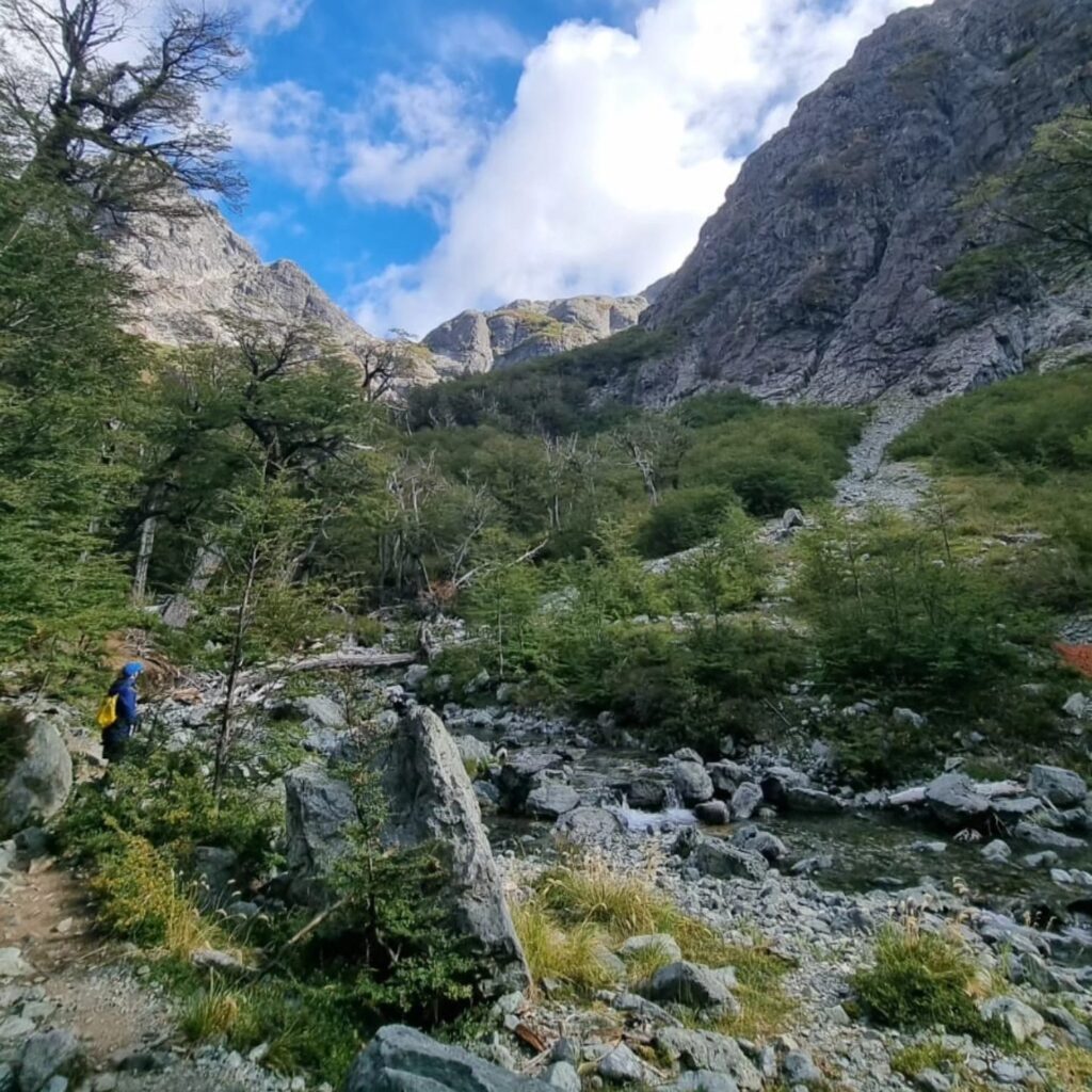 Fin de semana largo: refuerzan advertencias en la montaña