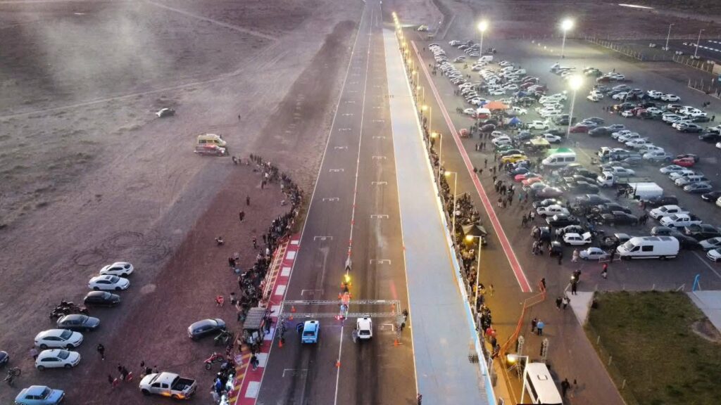 Noche de picadas este viernes en el Autódromo de Centenario