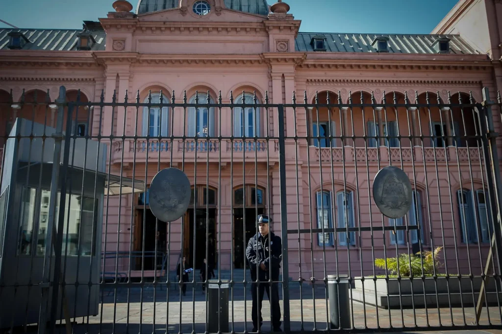 El Gobierno restringe ingreso de periodistas a Casa Rosada