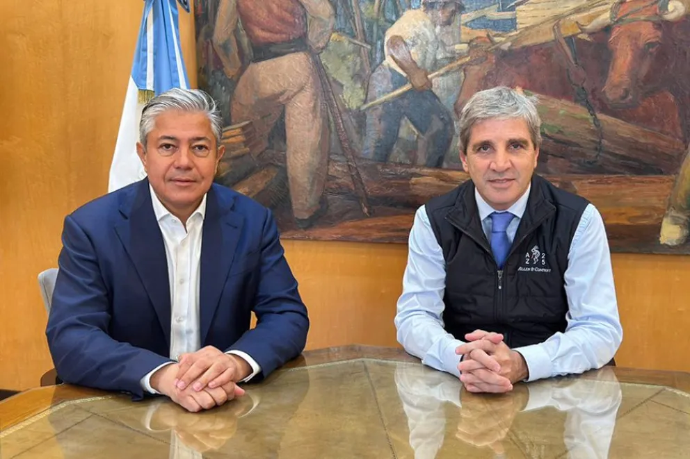 Figueroa proyecta más inversiones tras reunión con Caputo